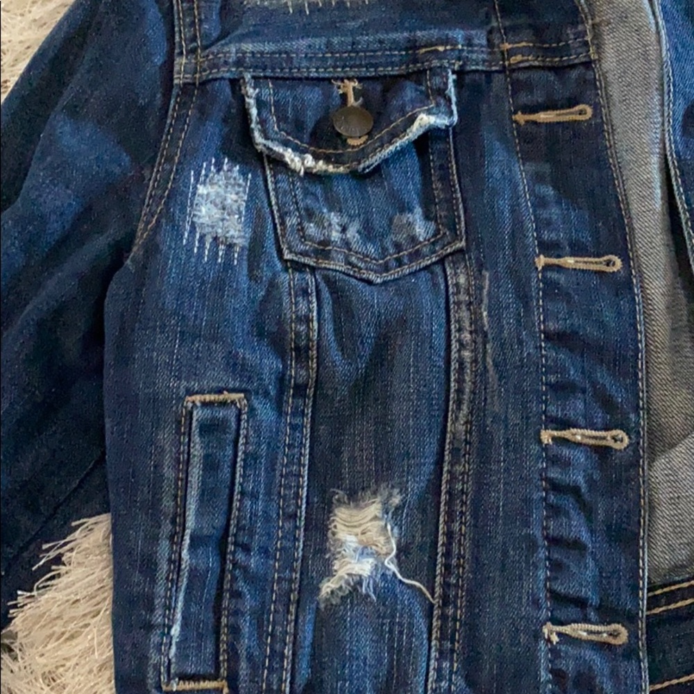 Distressed jean jacket - Picture 3 of 3
